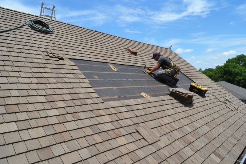 Wood Shingles Repair in Juniata County, PA